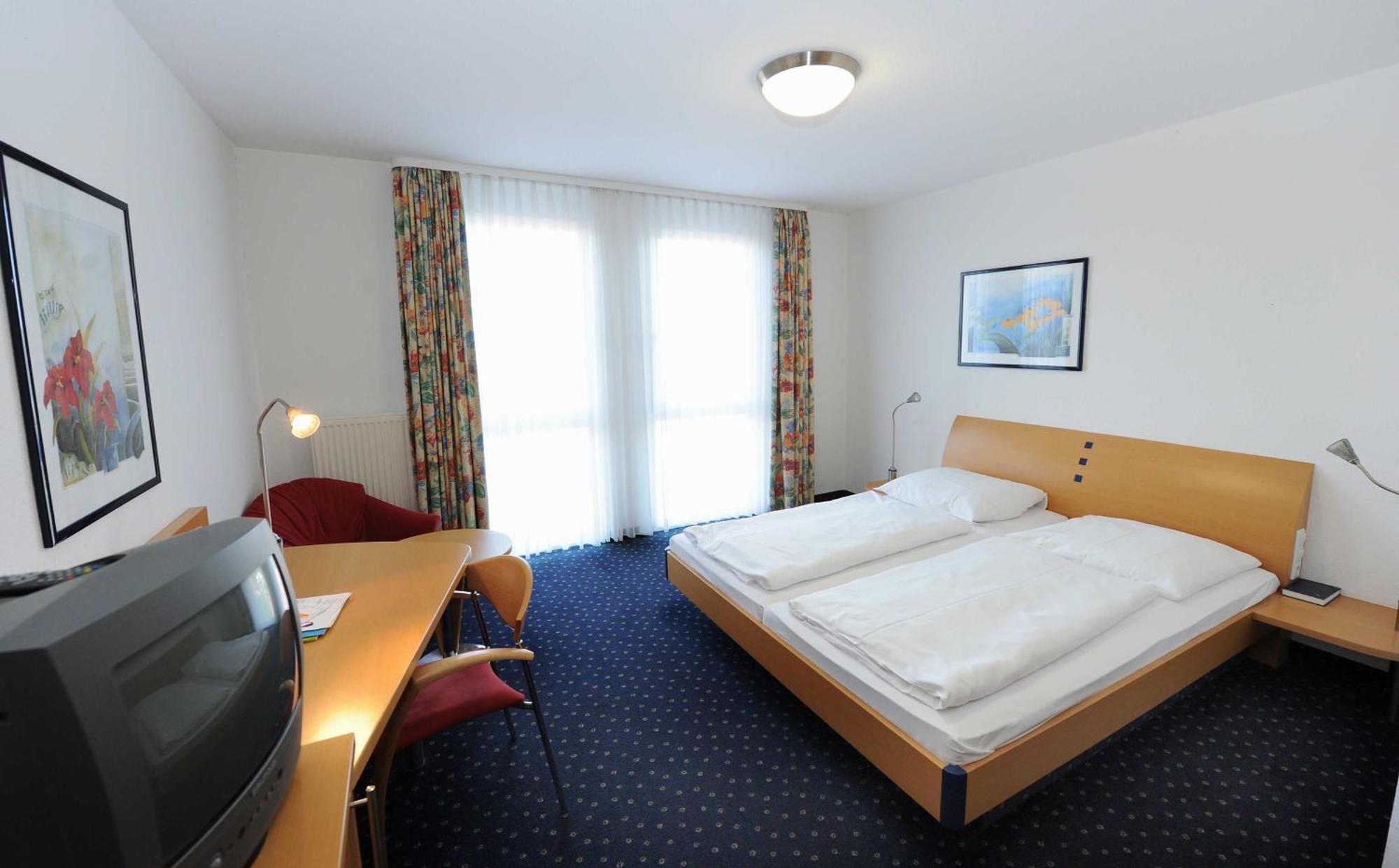 Landhotel Gasthof Krone Kupferzell Екстер'єр фото