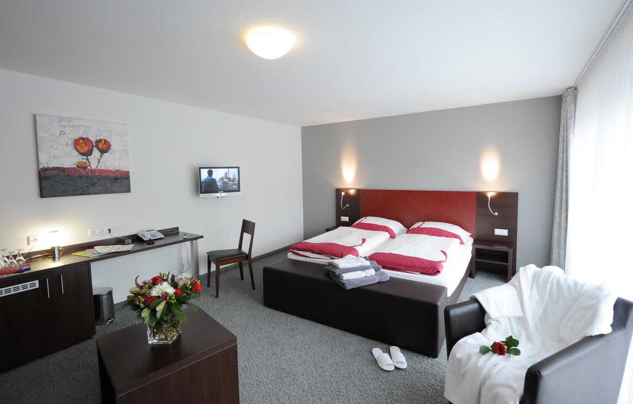 Landhotel Gasthof Krone Kupferzell Екстер'єр фото